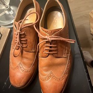 Men’s dress shoes